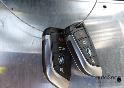 2016 BMW X1 xDrive28I z USA, uszkodzony, nr VIN WBXHT3C30GP881613